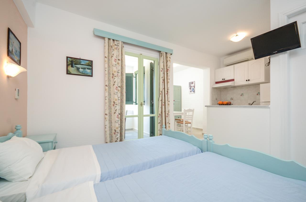 Sunday Studios Agia Anna  Exterior photo
